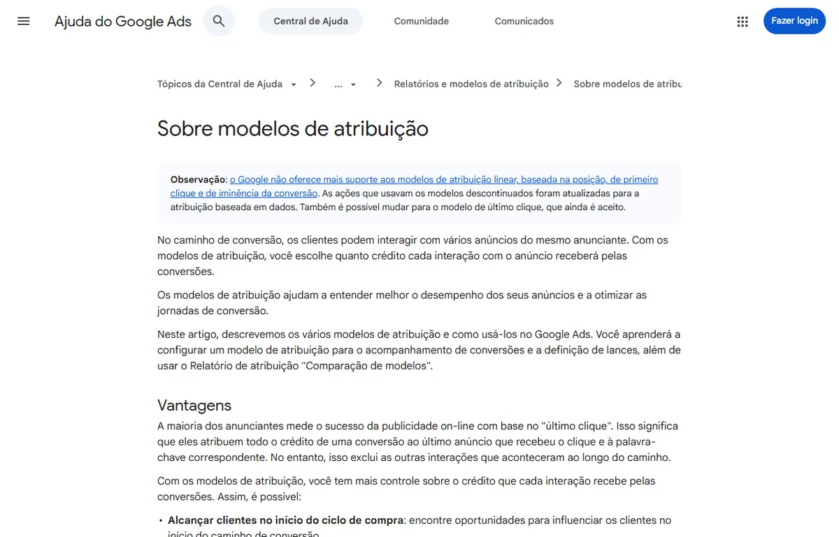 Artigo Sobre modelos de atribuição da Central de Ajuda em português, com o aviso de que o Google não oferece mais suporte a vários modelos antigos.